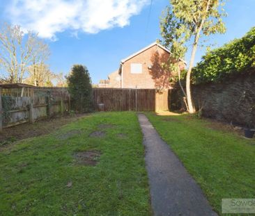 3 bedroom semi-detached house to rent - Photo 5