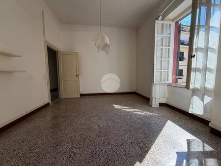Quadrilocale piazza Sant'agostino 59, Centro Storico, La Spezia - Photo 2