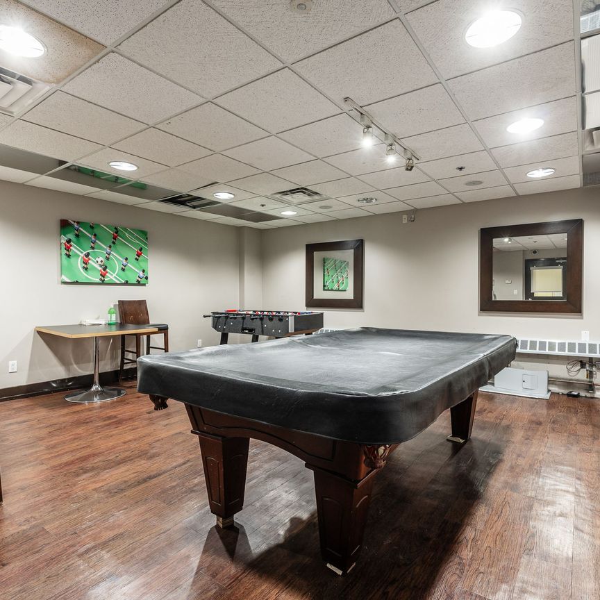 798 Richmond Street West - Photo 1