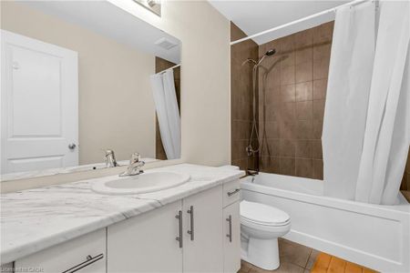 For Lease - 11 Garlent Avenue, Hamilton, Ontario - Photo 5