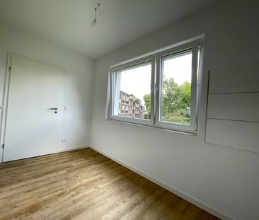 *grün und zentral*modernisierte Balkonwohnung* - Photo 4