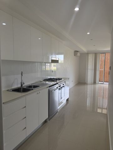 9/42-44 Hoxton Park Road, LIVERPOOL NSW 2170 - Photo 4