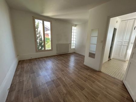 Appartement Velizy Villacoublay 1 pièce(s) 26.79 m2 - Photo 2