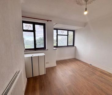 4 bedroom terraced house to rent - Photo 6