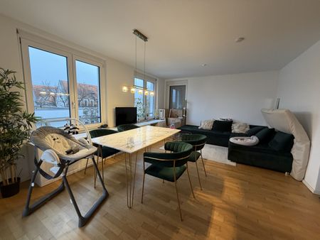 Großzügig geschnittene Wohnung, unweit der Königsheide ***Balkon***Parkett***Dusch+Wannenbad***Lift*** - Photo 2