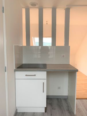 Location Appartement 3 pièces 33m² DEVILLE LES ROUEN 76250 - Photo 1