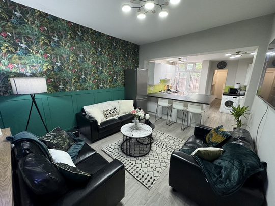 138 Raddlebarn Road - Photo 1