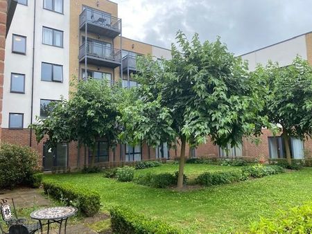 2 bedroom flat to rent - Photo 5