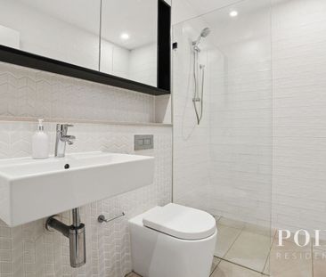 Fully Furnished Penthouse - Photo 4