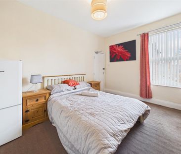 1 bedroom House share to rent - Photo 5