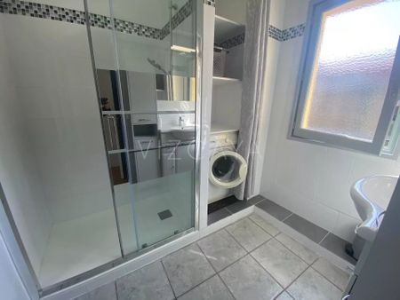 Location Appartement 3 pièces 48m² NICE 06300 - Photo 3