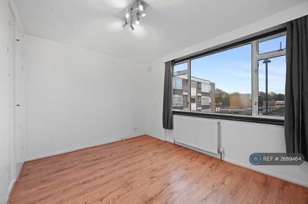 3 bedroom terraced house to rent - Photo 4