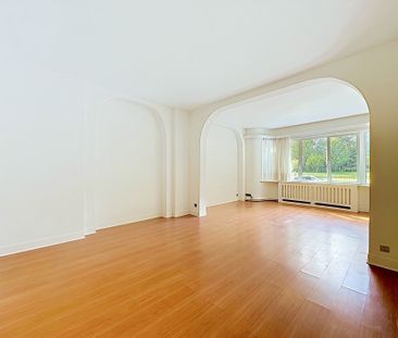 Gelijkvloerse verdieping met één slaapkamer in Bruxelles - Photo 6