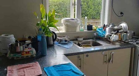 North west facing one bedroom villa conversion. - Photo 3