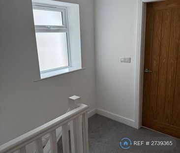 3 bedroom detached house to rent - Photo 4