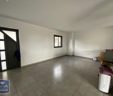 Location Maison 5 pièces 114m² ST GILLES LES HAUTS 97435 - Photo 5