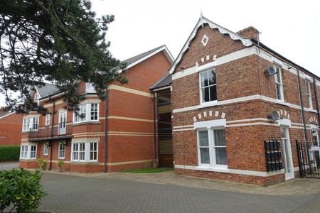 2 bedroom Flat To Let Total Size: 754 SQ FT - Photo 4