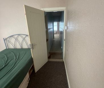 3 Bed Terraced House, Western Road, LE3 - Photo 6