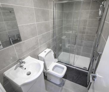 6 bedroom terraced house to rent - Photo 1