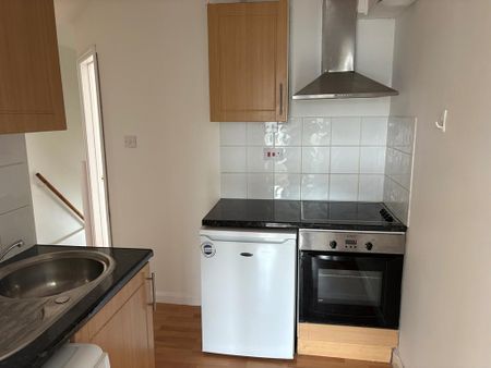 1 bedroom apartment to rent - Photo 2