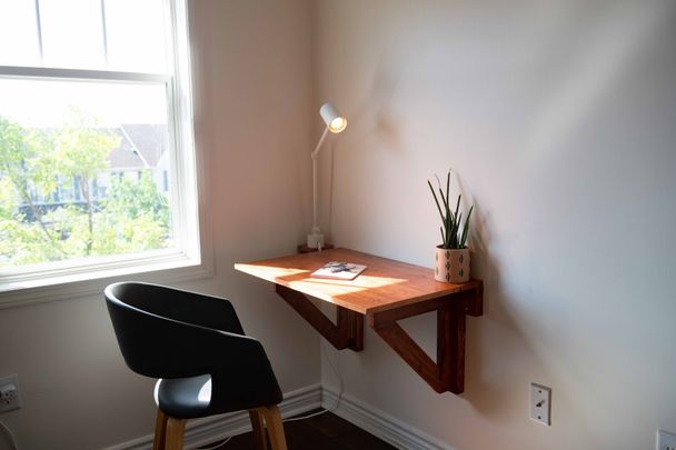 For Lease - 1159 Mcdowell Crescent, Milton, Ontario - Photo 1