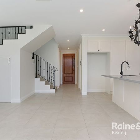 2/45 Lorraine Ave, Bardwell Valley, NSW 2207 - Photo 3