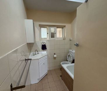 Character Apartment - Photo 4