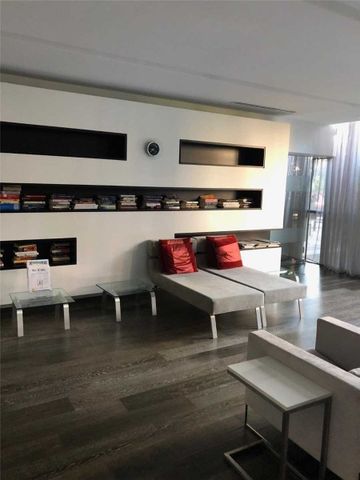 For Lease - 110 Charles Street Unit# 4208, Toronto, Ontario - Photo 2