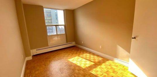 Spacious and Bright, JR-1 Bedroom Available NOW!!! - Photo 2