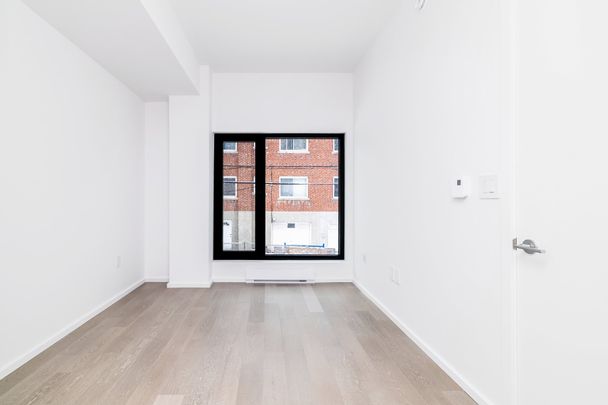 Appartement - 106-585 Av. Glengarry - Photo 1