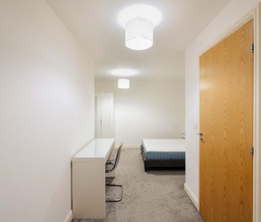 2 bedroom apartment to rent - Photo 2