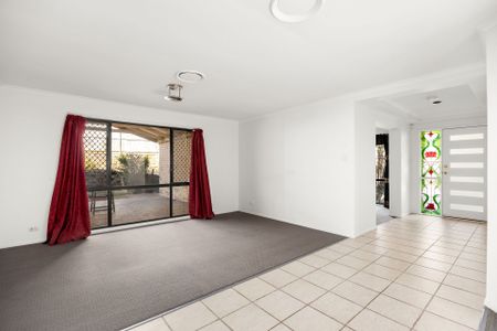 40 Oakley Street, - Photo 3