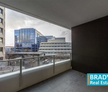 30/45 West Row, City ACT 2601 - Apartment For Rent | Domain - Photo 4