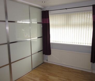3 bedroom semi-detached house to rent - Photo 6
