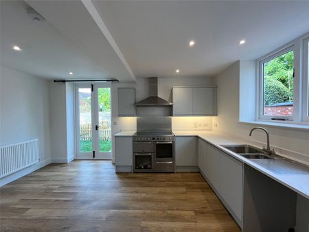 The Old Boys School, Wrockwardine - Photo 5