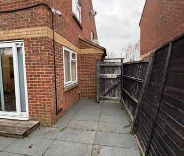 Alder Close, Cippenham, Slough, SL1 - Photo 5