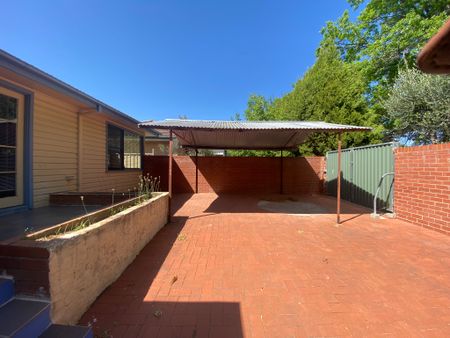 66 Boolimba Cres, Narrabundah ACT 2604 - House For Rent | Domain - Photo 4