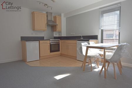 2 bedroom ground floor flat to rent - Photo 5
