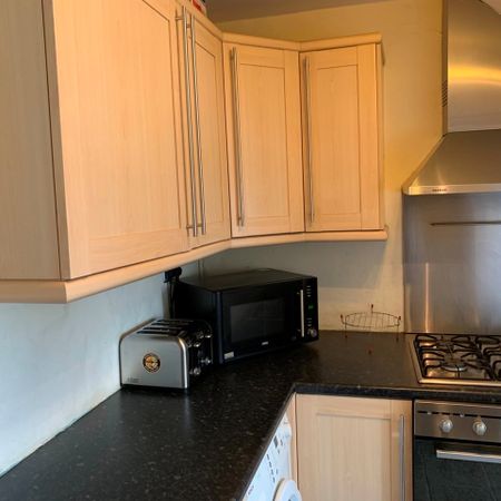 2 Bed Flat, London, N10 - Photo 3