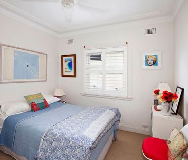 Beach side Apartment With Expansive Common Gardens - Photo 3