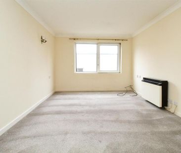 1 bedroom retirement property to rent - Photo 1