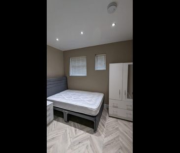 Studio Flat, Rowan Road, SW16 - Photo 1