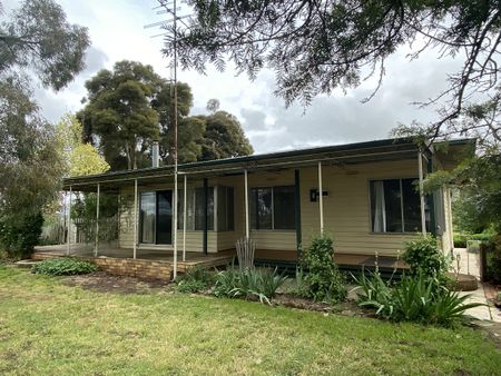 603 Union Road, KATANDRA WEST VIC 3634 - Photo 4