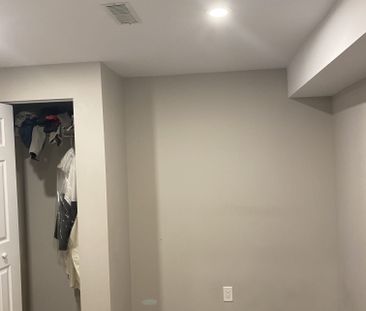 For Lease - 42 Mccrimmon Crescent Unit# Basement, Clarington, Ontario - Photo 5