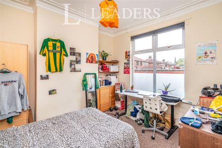 3 bedroom house to rent Olivia Grove, Manchester, M14 - Photo 3