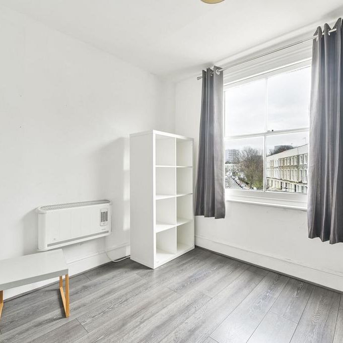 1 bedroom flat to rent - Photo 1