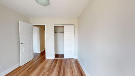 Milton Park - Photo 2