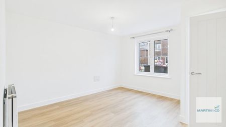 3 bedroom semi-detached house to rent - Photo 2