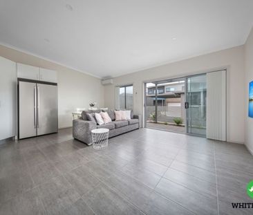 79 Caragh Avenue, Googong - Photo 1