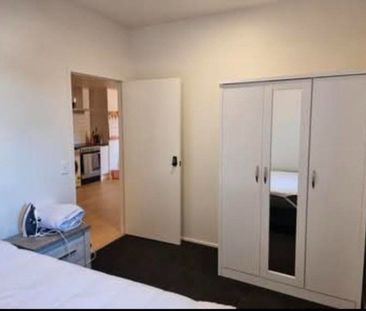 4C/163 Thorndon Quay, Pipitea, WLG 6011 - Photo 5